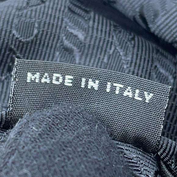 Prada Re-Edition 2005 Nylon Shoulder Bag Black - Picture 9 of 10